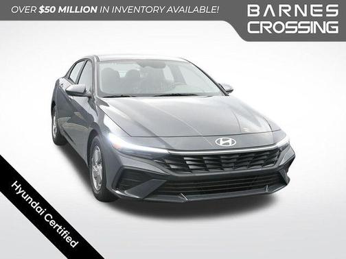 2025 Hyundai ELANTRA SE