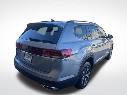 2024 Volkswagen Atlas 2.0T SE