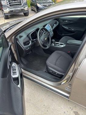 Mineral Gray Metallic 2024 Chevrolet Malibu LT