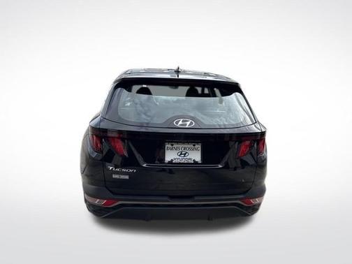 2023 Hyundai TUCSON SE