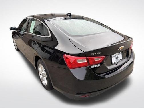 Mosaic Black Metallic 2023 Chevrolet Malibu LT