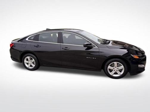 Mosaic Black Metallic 2023 Chevrolet Malibu LT