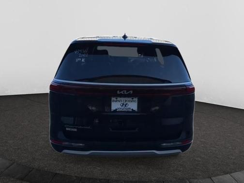 2022 Kia Carnival LXS