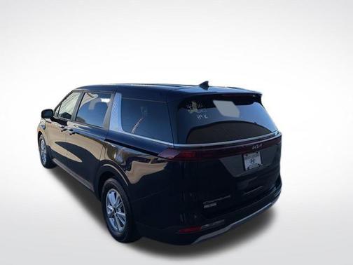 2022 Kia Carnival LXS