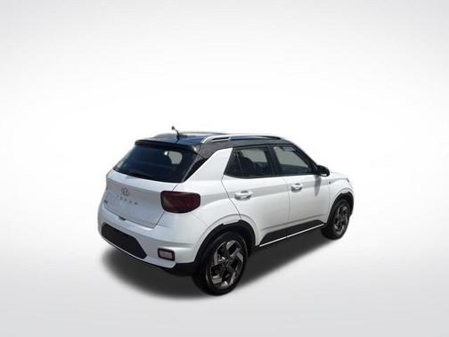 Lunar White 2024 Hyundai VENUE Limited