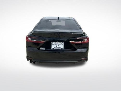 Midnight Black Metallic 2025 Toyota Camry SE
