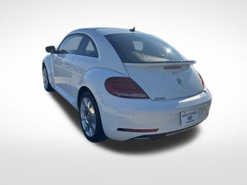 2019 Volkswagen Beetle 2.0T SE