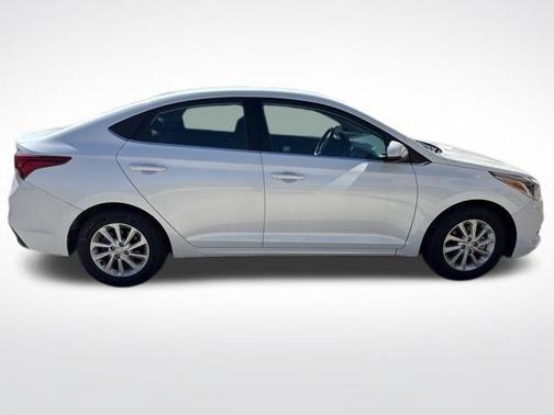 2021 Hyundai Accent SEL