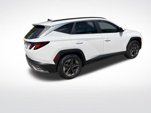 White Pearl 2026 Hyundai TUCSON SEL