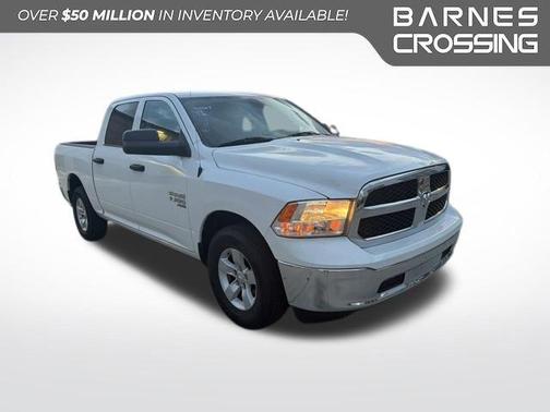 Bright White Clearcoat 2023 RAM 1500 Classic SLT