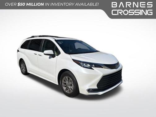 2023 Toyota Sienna XLE