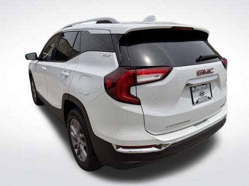 Summit White 2024 GMC Terrain SLT