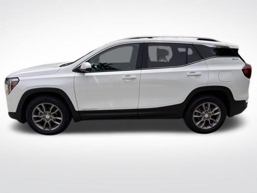 Summit White 2024 GMC Terrain SLT