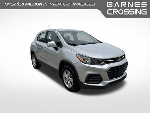 Silver Ice Metallic 2019 Chevrolet Trax LS