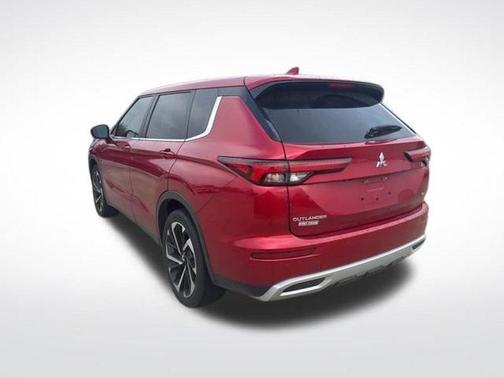 2023 Mitsubishi Outlander SE