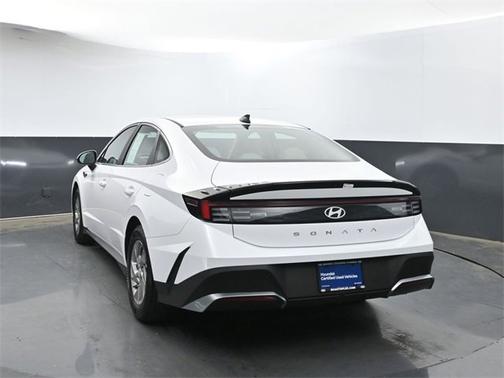 2025 Hyundai SONATA SE