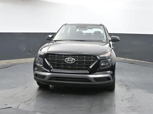 2025 Hyundai VENUE SE
