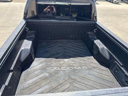 Midnight Black Metallic 2020 Toyota Tacoma SR5