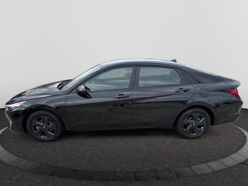 2023 Hyundai ELANTRA HEV Blue