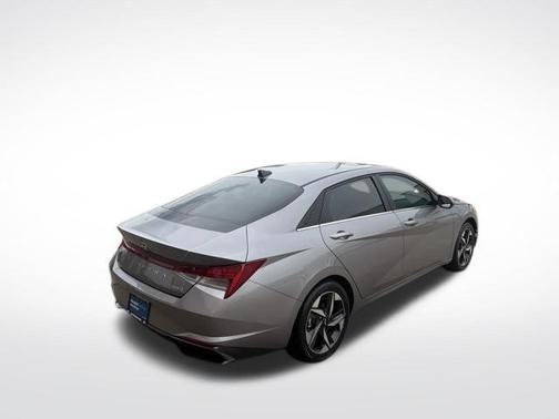 Metal 2023 Hyundai ELANTRA HEV Limited