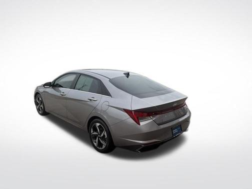 Metal 2023 Hyundai ELANTRA HEV Limited