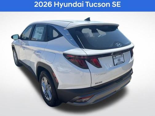 White Pearl 2026 Hyundai TUCSON SE