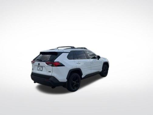 Ice 2025 Toyota RAV4 XLE
