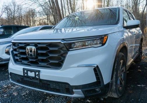 2023 Honda Pilot EX-L 8-Passenger