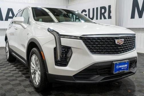2024 Cadillac XT4 Luxury