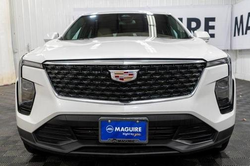 2024 Cadillac XT4 Luxury