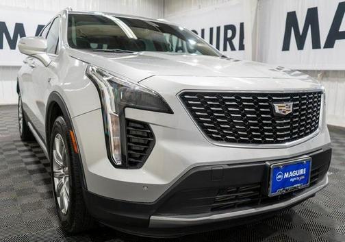 2022 Cadillac XT4 Premium Luxury