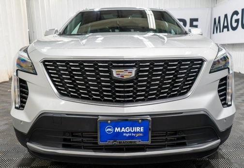 2022 Cadillac XT4 Premium Luxury