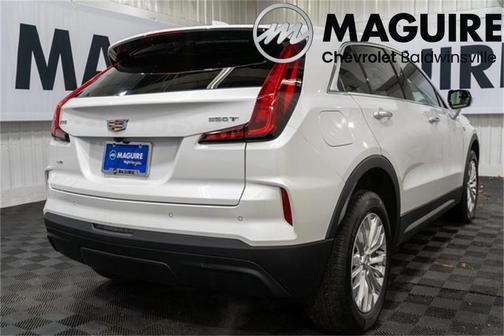 2024 Cadillac XT4 Luxury