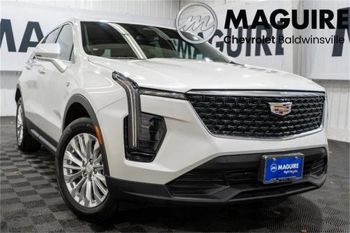 2024 Cadillac XT4 Luxury