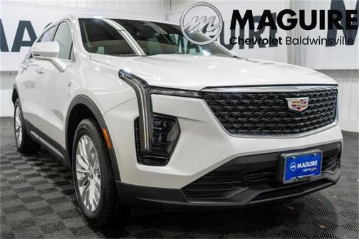 2024 Cadillac XT4 Luxury
