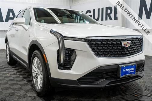 2024 Cadillac XT4 Luxury