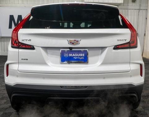 2024 Cadillac XT4 Luxury