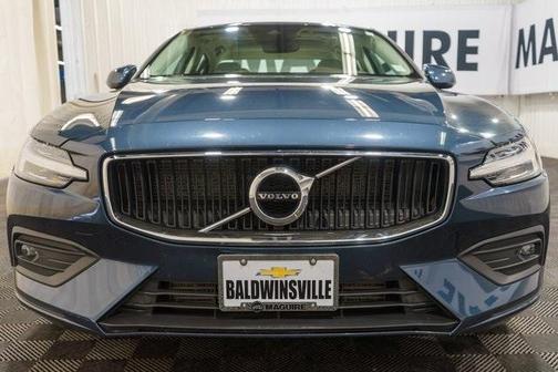 2021 Volvo S60 T5 Momentum