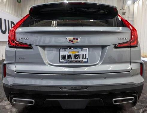 2024 Cadillac XT4 Premium Luxury