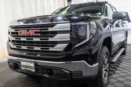 2024 GMC Sierra 1500 SLE