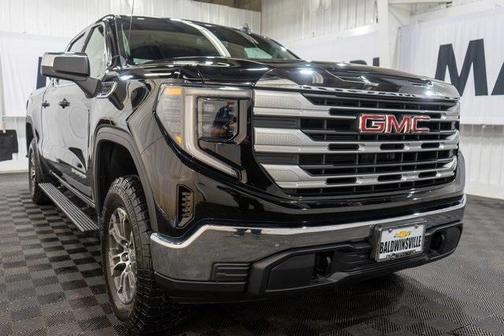2024 GMC Sierra 1500 SLE