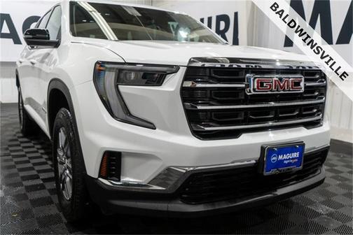 2025 GMC Acadia Elevation