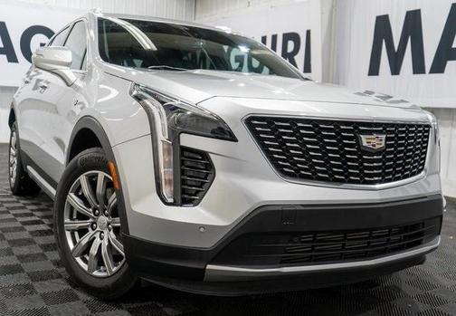 2021 Cadillac XT4 Premium Luxury