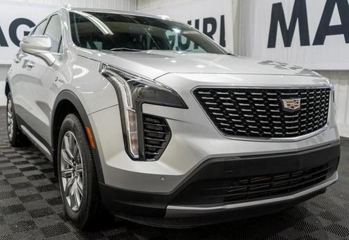 2021 Cadillac XT4 Premium Luxury
