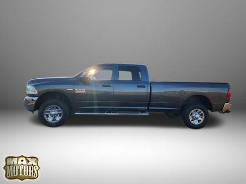 2018 RAM 3500 Tradesman Crew Cab 4x4 8' Box