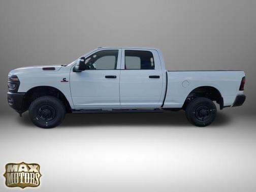2026 RAM 2500 Tradesman Crew Cab 4x4 6'4' Box