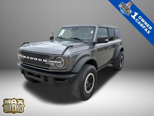 Gray Metallic 2022 Ford Bronco Badlands