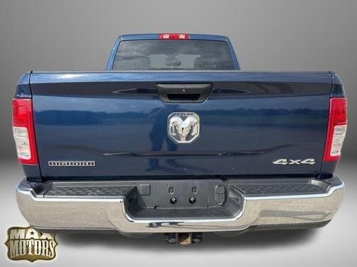 Patriot Blue Pearlcoat 2024 RAM 2500 Big Horn Crew Cab 4x4 6'4' Box