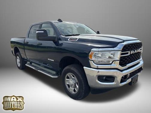Patriot Blue Pearlcoat 2024 RAM 2500 Big Horn Crew Cab 4x4 6'4' Box