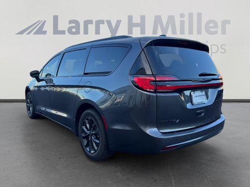 2021 Chrysler Pacifica Touring